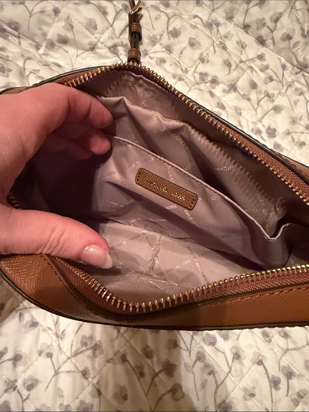 Michael Kors luggage large jet set crossbody - Picture 5 of 5